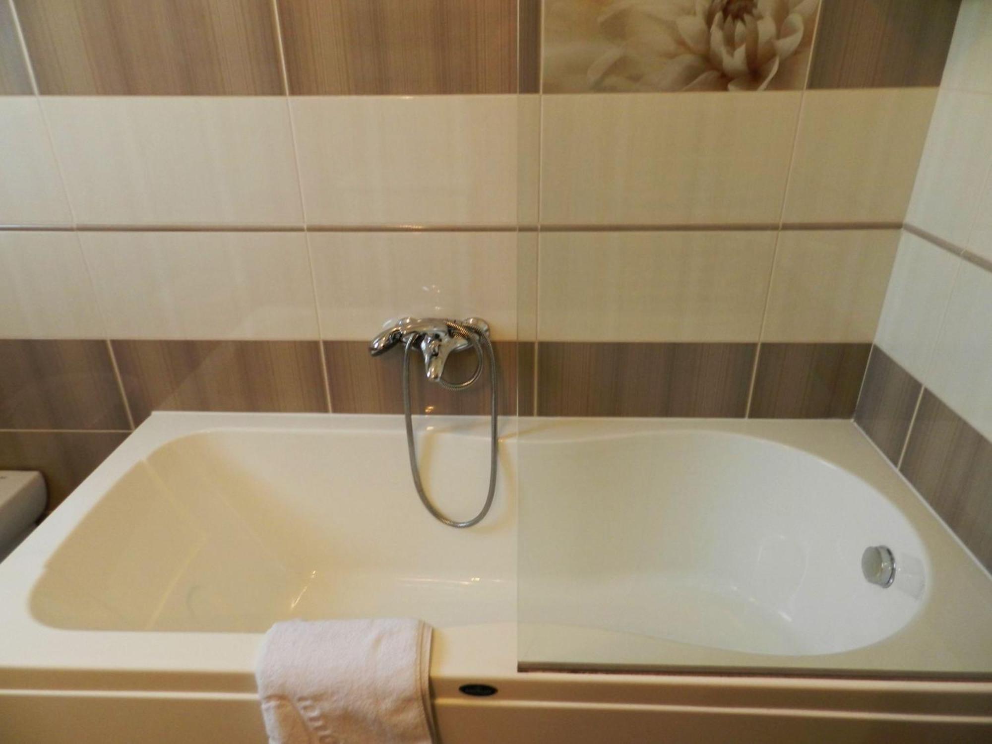 Smaragdna Villa Yourcroatiaholiday Премантура Стая снимка