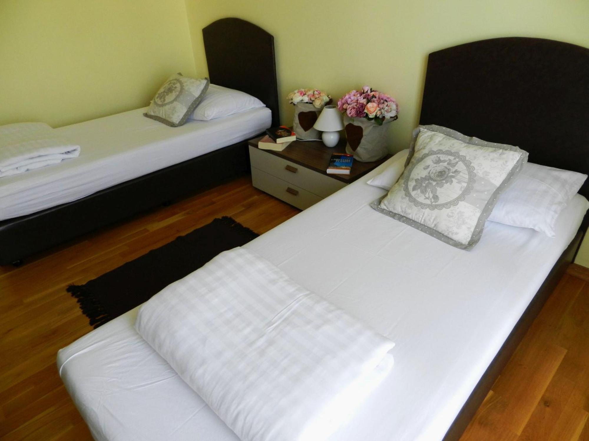 Smaragdna Villa Yourcroatiaholiday Премантура Стая снимка