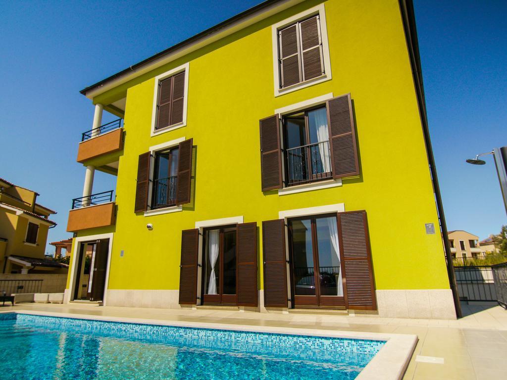 Smaragdna Villa Yourcroatiaholiday Премантура Стая снимка